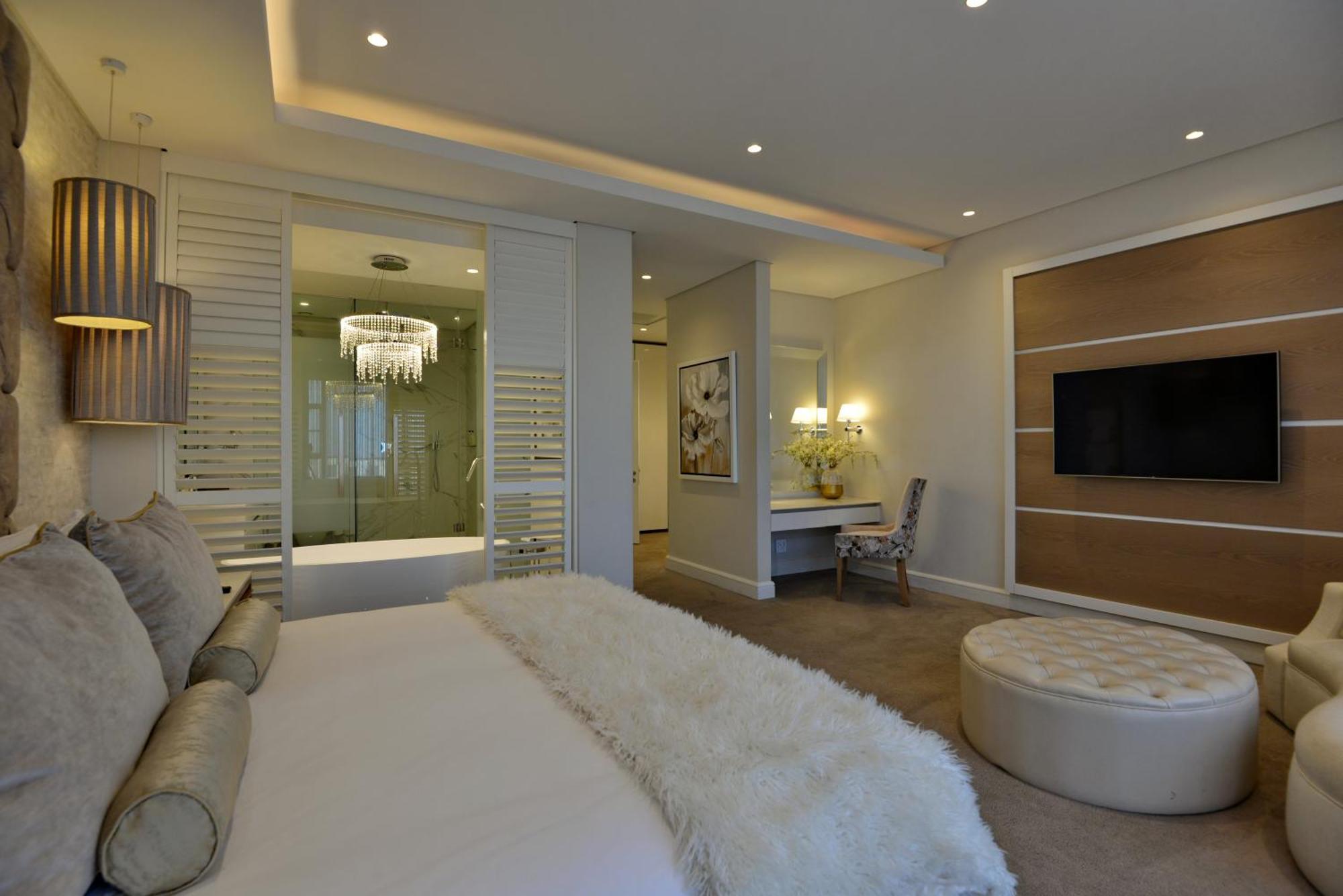 The Houghton Hotel, Spa, Wellness & Golf Johannesburg Room photo A bedroom at The Ivy Hotel
