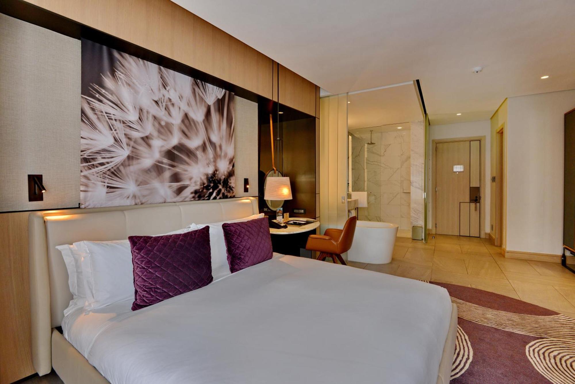 The Houghton Hotel, Spa, Wellness & Golf Johannesburg Room photo Deluxe Room