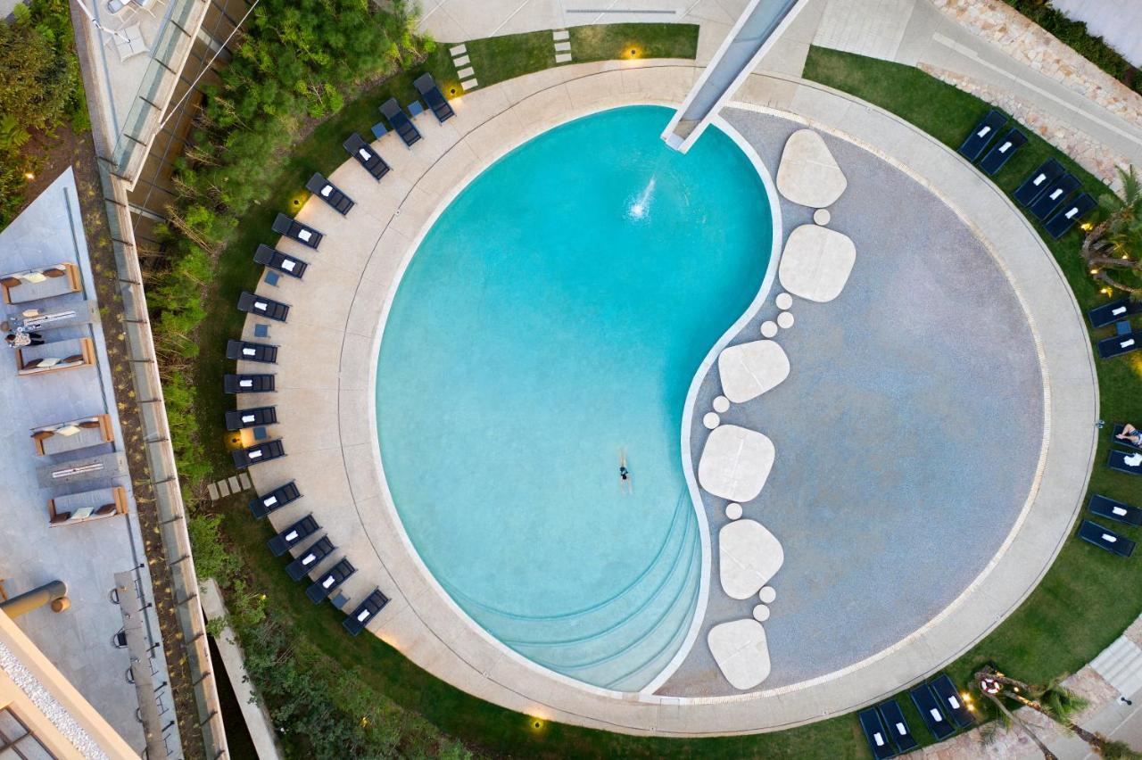 The Houghton Hotel, Spa, Wellness & Golf Johannesburg Exterior photo Aerial view of the pool at the hotel